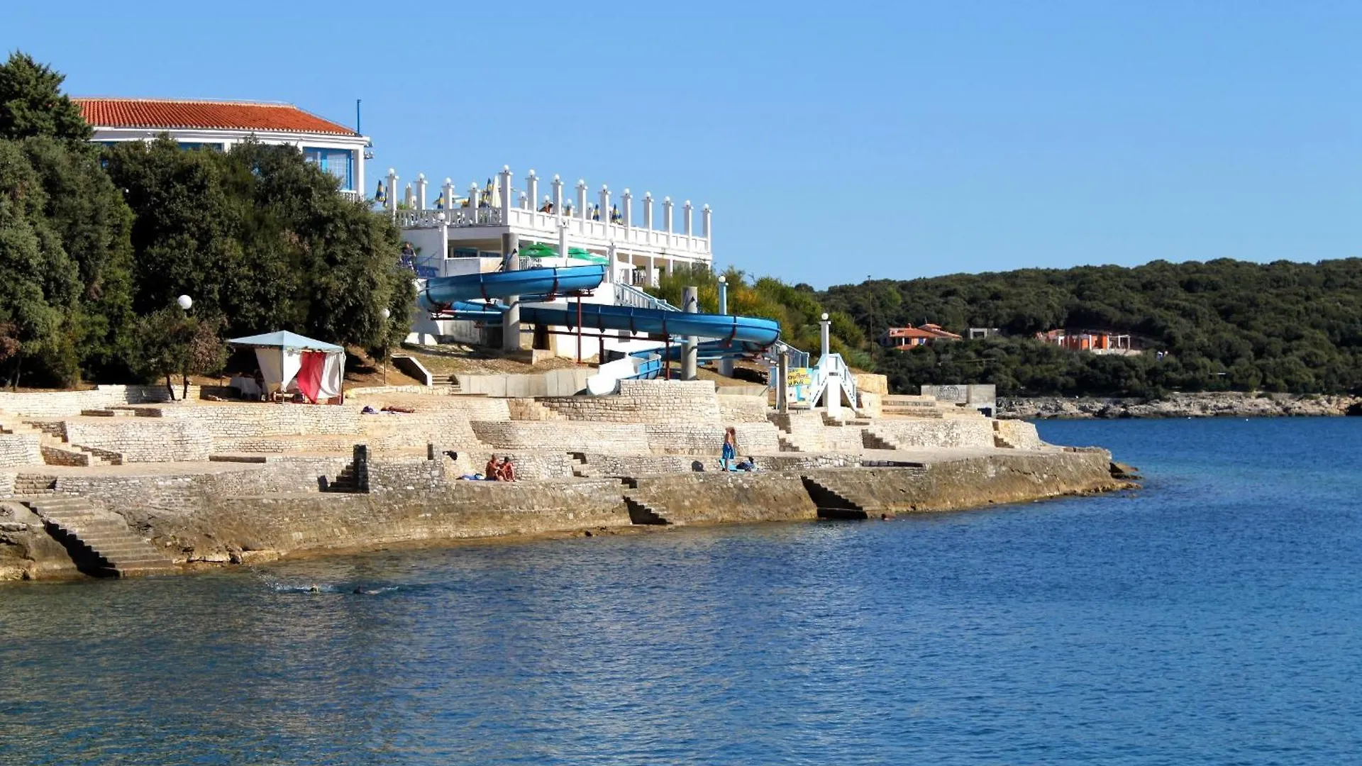 Family Friendly Apartments With A Swimming Pool Pula - 22040