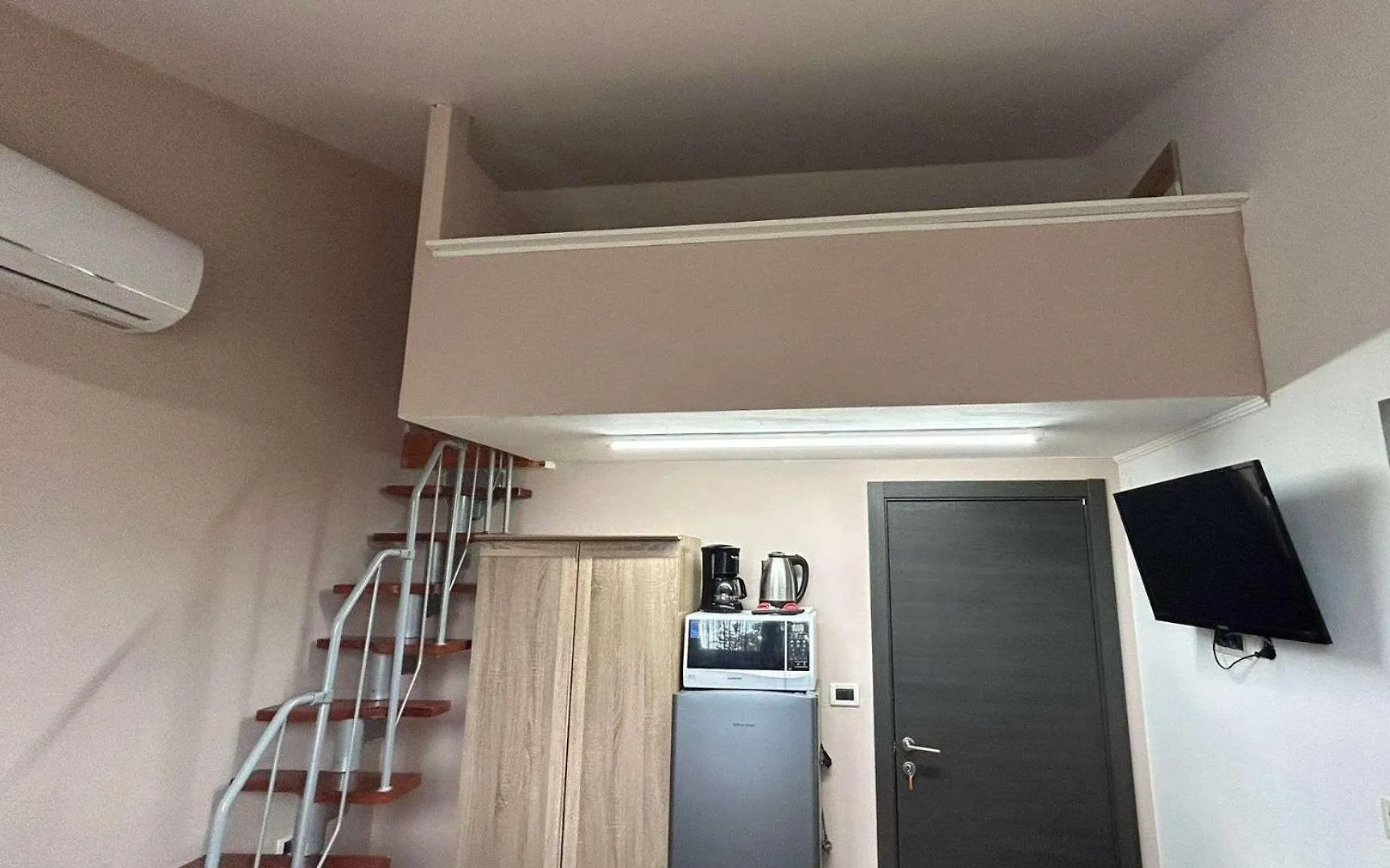 Family Friendly Apartments With A Swimming Pool Pula - 22040