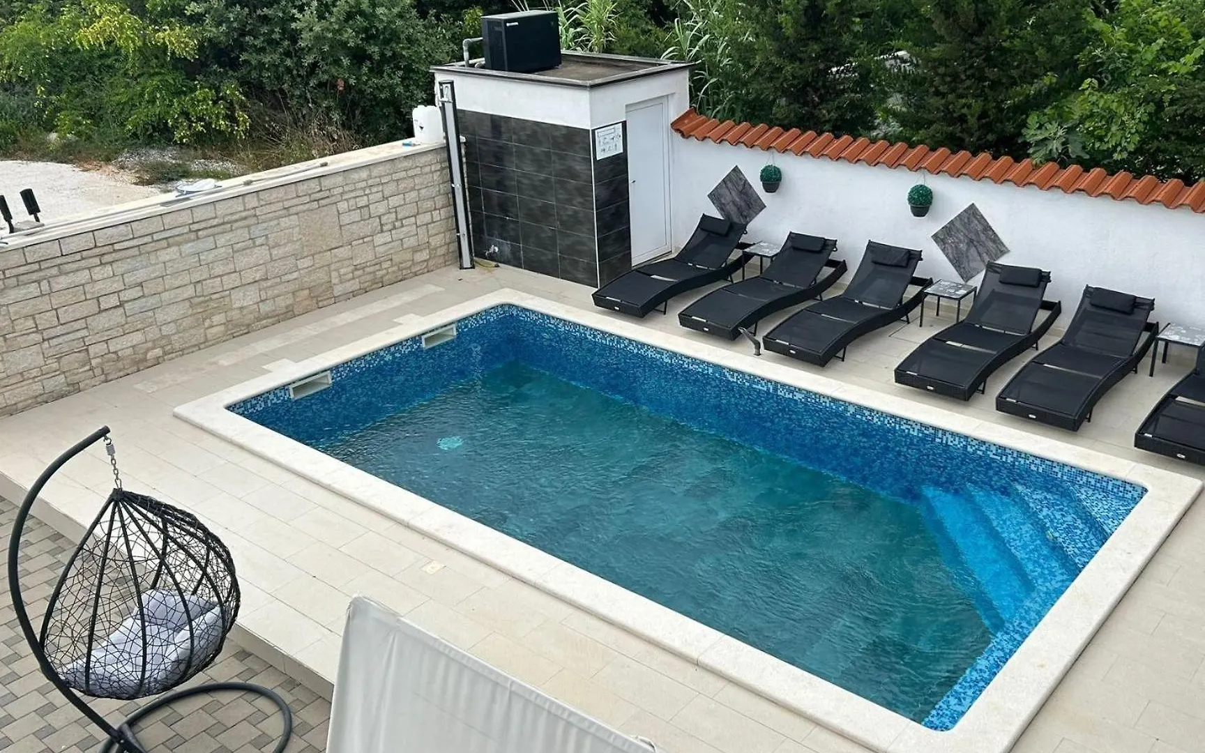 Family Friendly Apartments With A Swimming Pool Pula - 22040